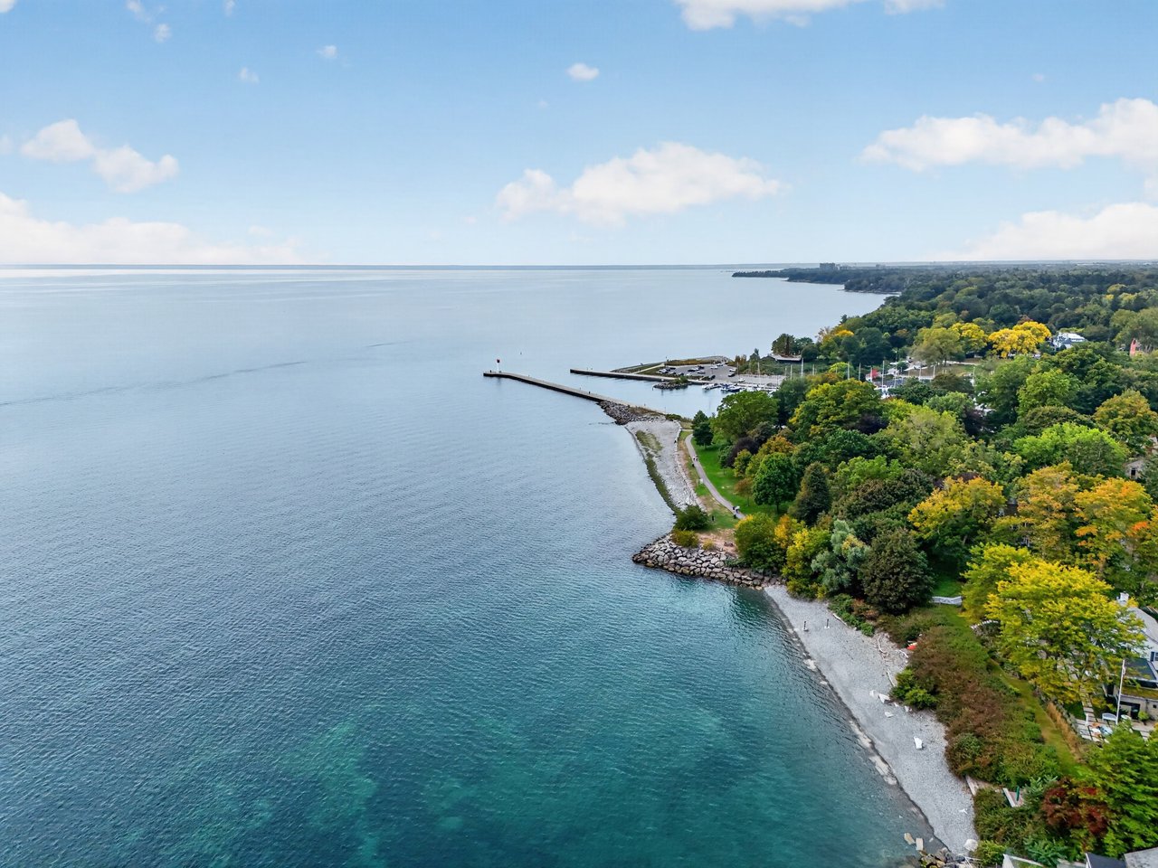 211-221 Robinson Street, Oakville