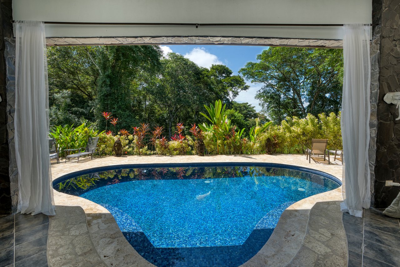 3 Bedroom Bali Style Home in Uvita