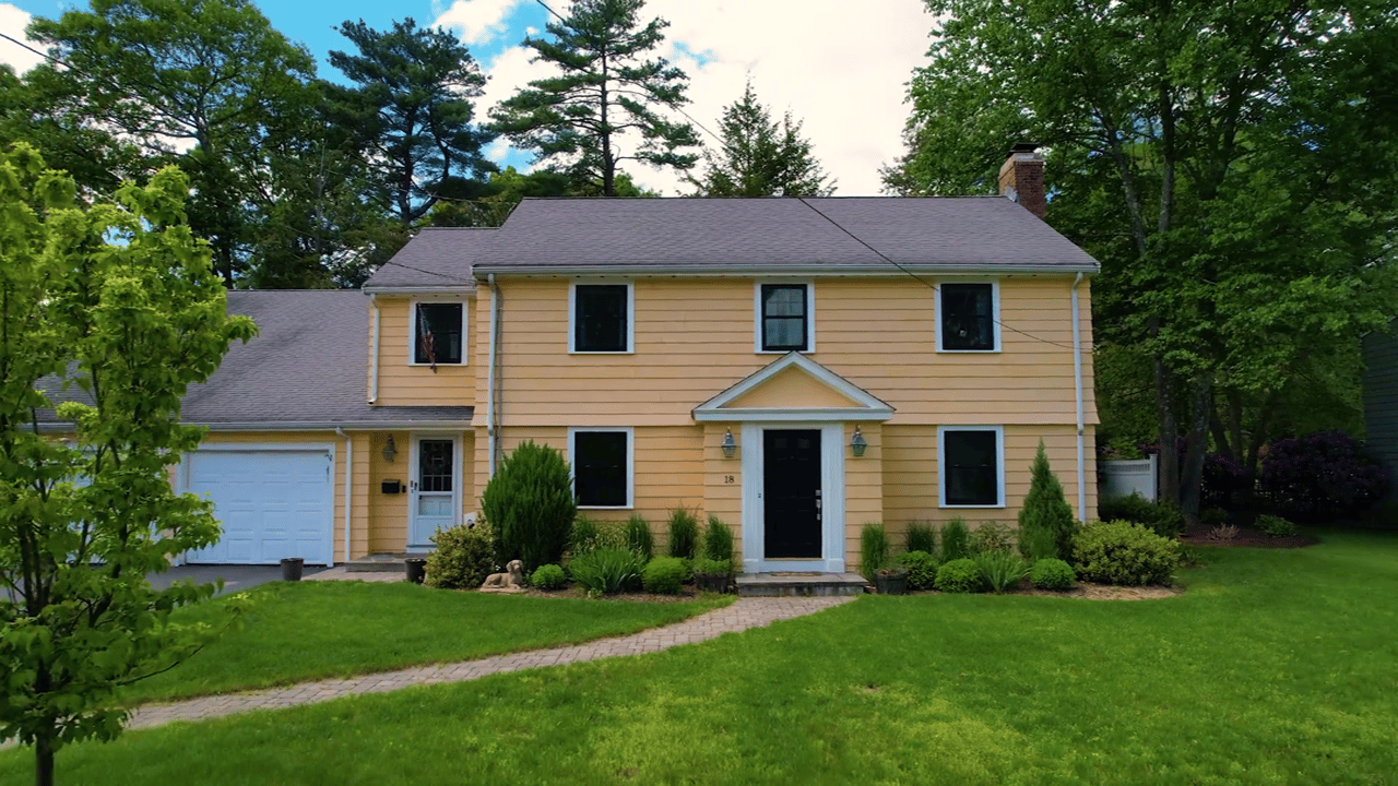 18 Pine Needle Rd Wayland, MA