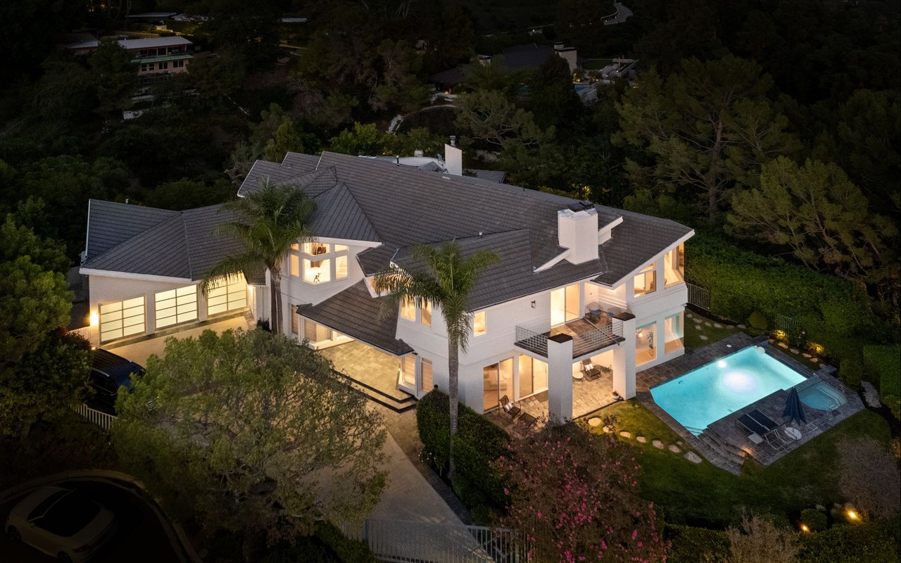 1122 La Altura Rd
