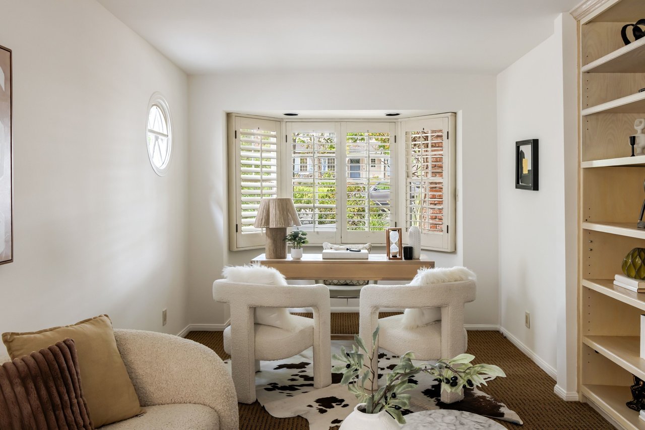 Beverlywood Residence