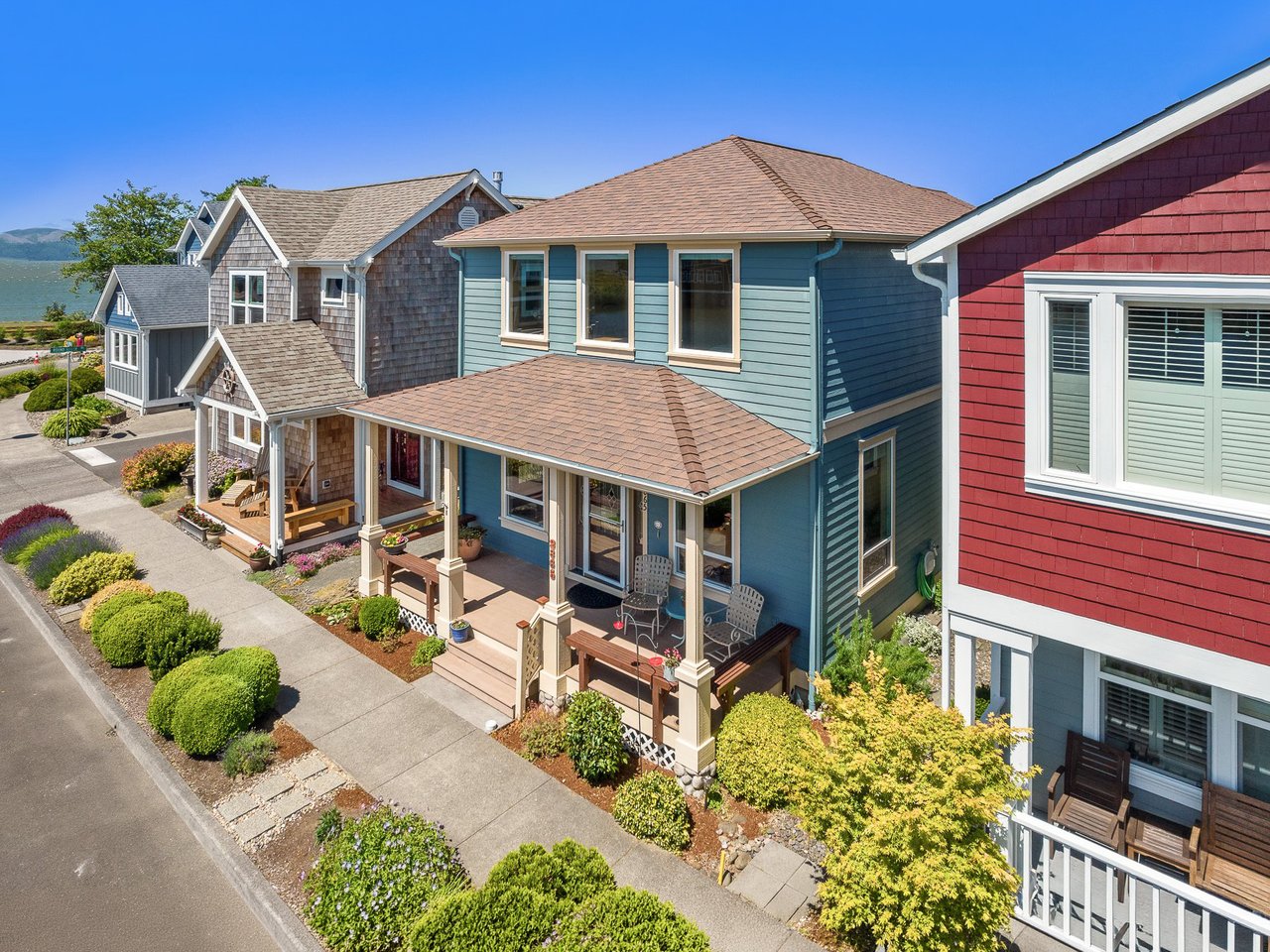 Exterior view of the sold Craftsman home at 2865 Mill Pond Ln in Astoria, Oregon