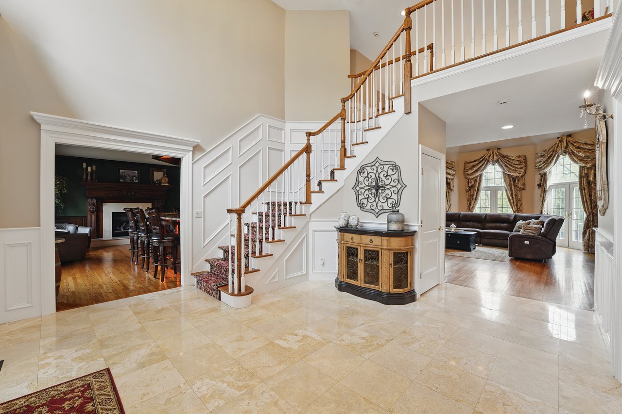 8 Matthew Place