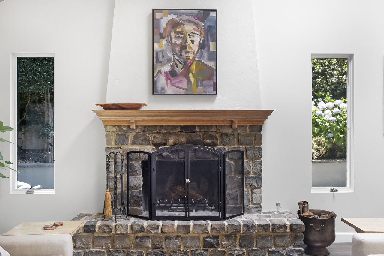 17 Hillside Ave