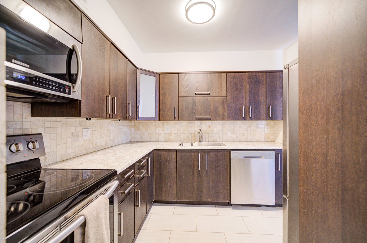 #521 - 1514 Pilgrims Way Unit: 521