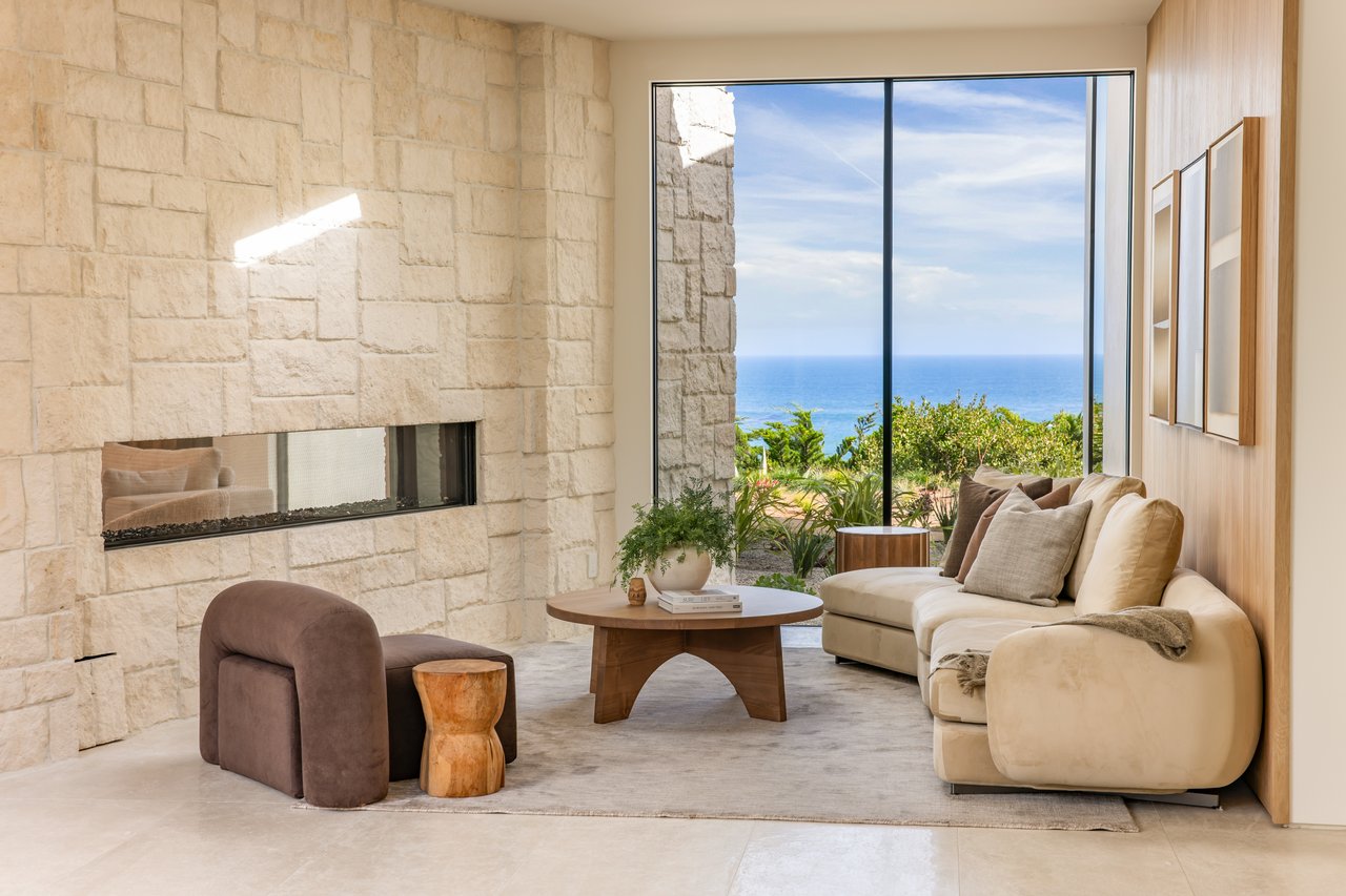Ellice Street, Malibu