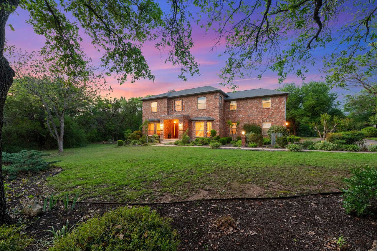 Tucked Away in West Lake Hills