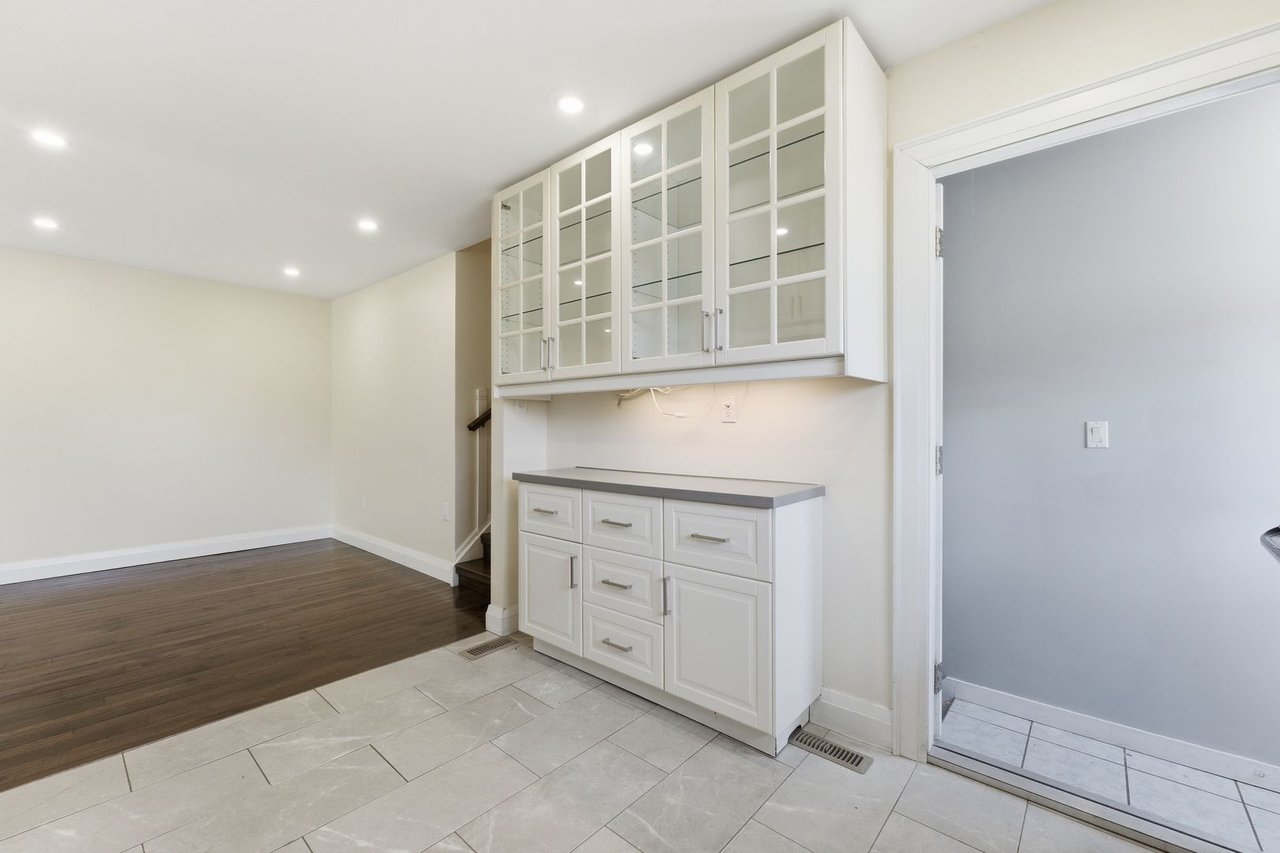 2362 Greenbank Tr