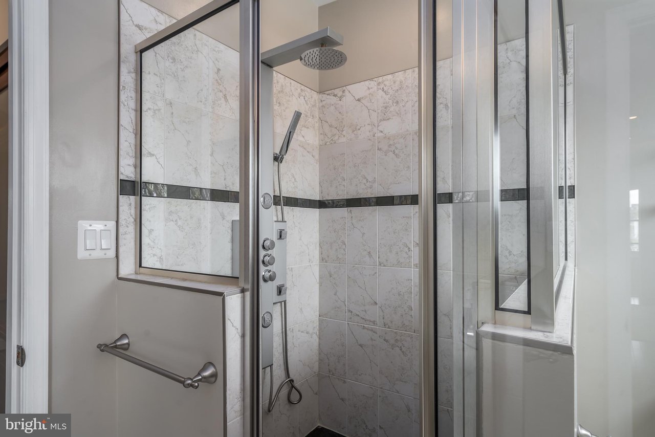 322 T St NW #2