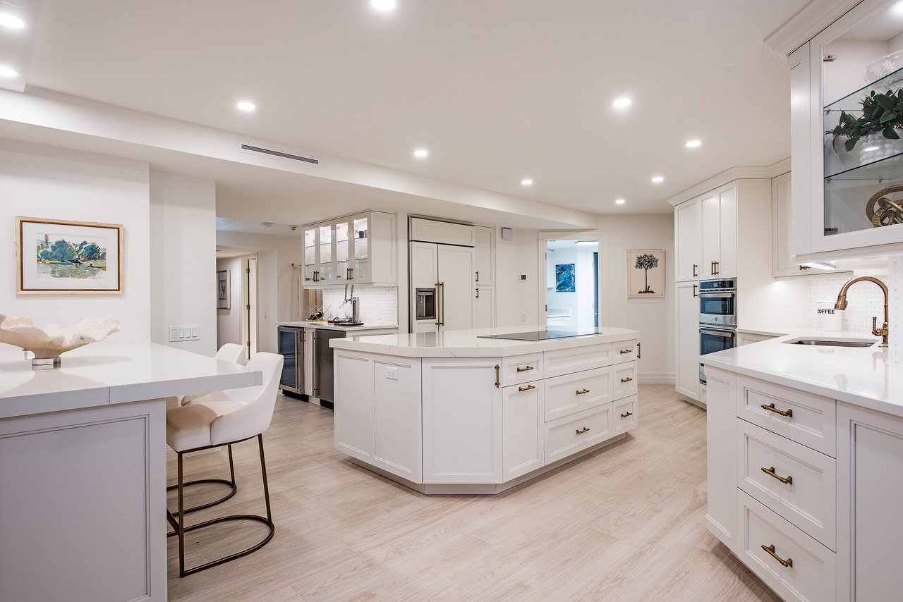 4401 Gulf Shore BLVD N 1001