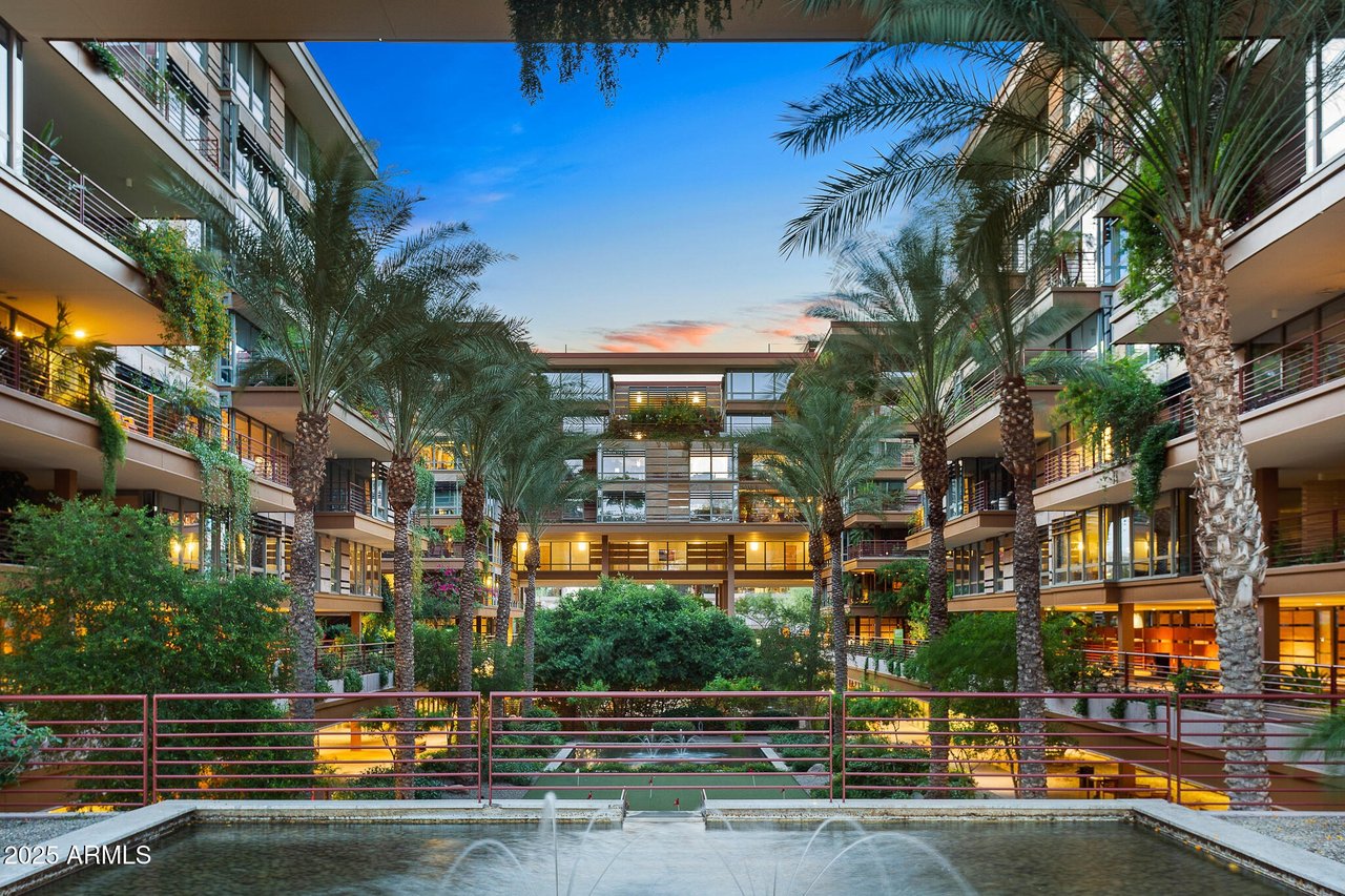 7147 E Rancho Vista Dr, #4007