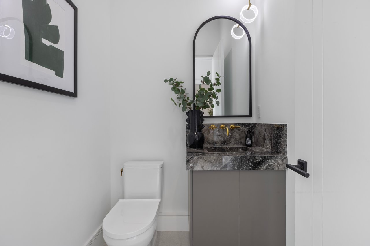 Murray Rd in Soso With Beautiful Water & Island Views