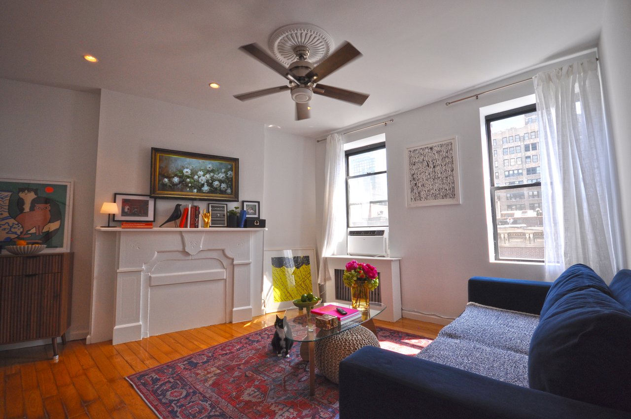 662 9th Ave & 373 West 46th Street