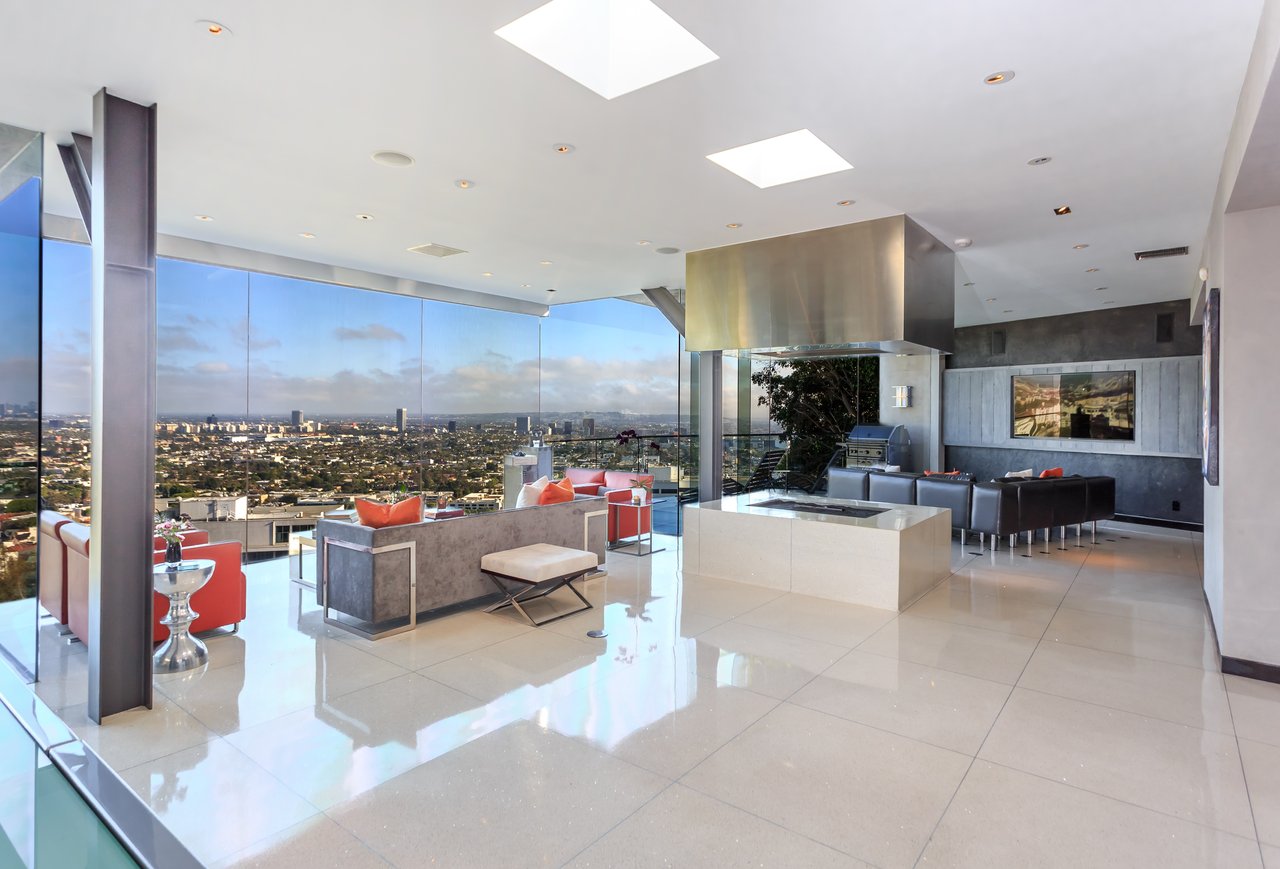 8444 Harold Way, Sunset Strip