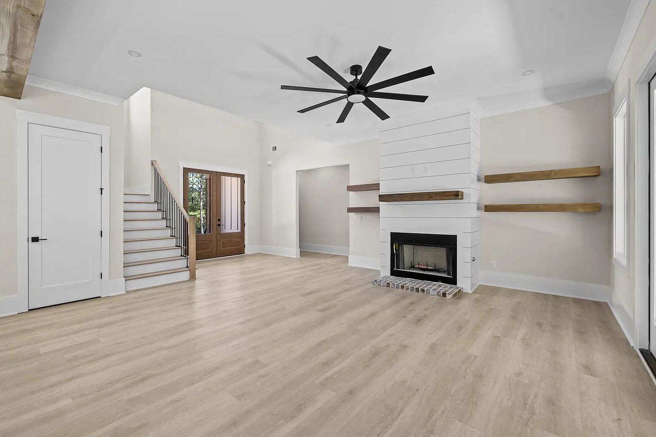 1131 Glen Eagle Dr