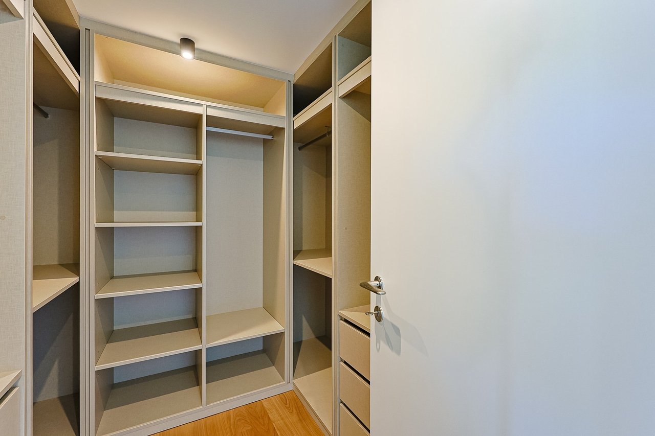 Japanese-Inspired Villa in Bom Sucesso Resort, Óbidos