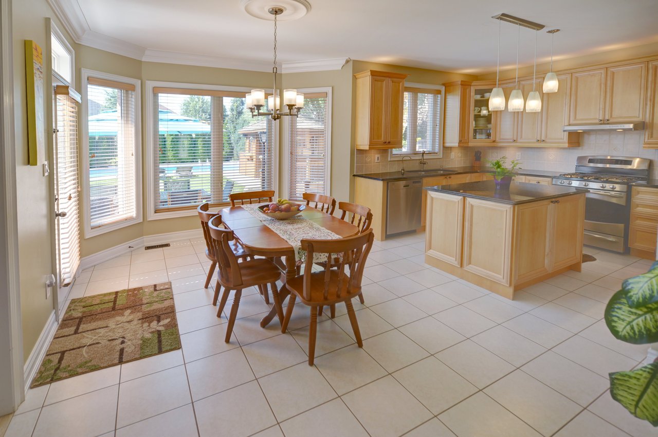 2316 Hall Manor Dr
