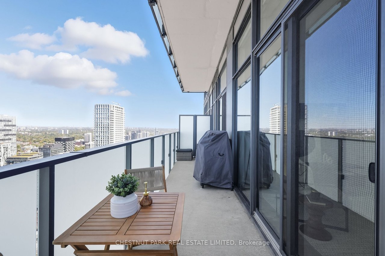 PRESTIGEOUS PENTHOUSE AT 20 LOMBARD