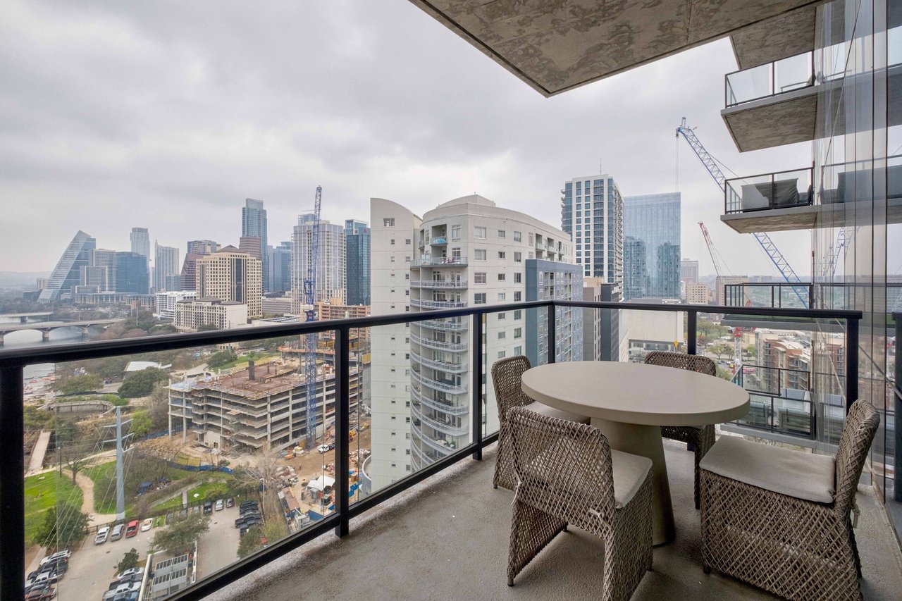 70 Rainey Street #1706