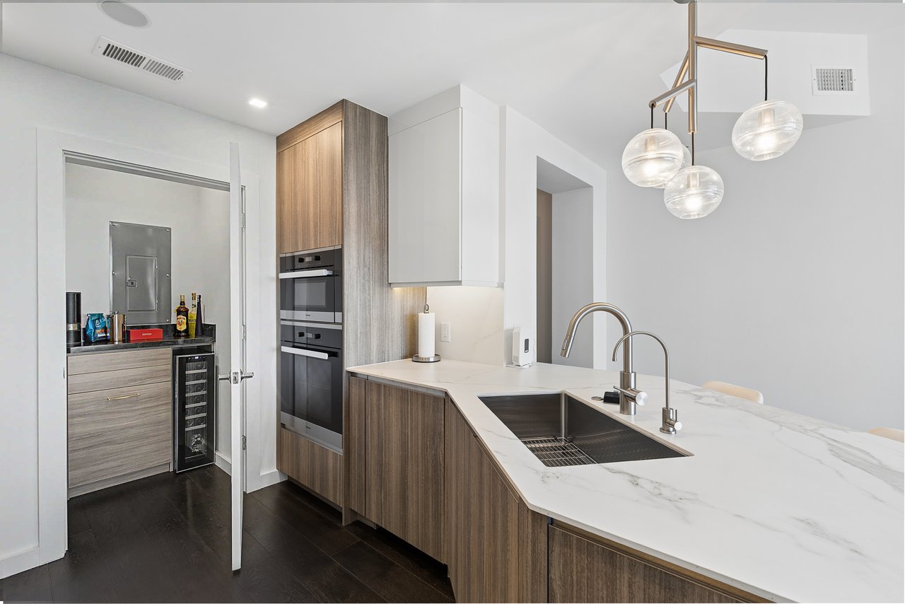 222 12th Street NE Unit 2105