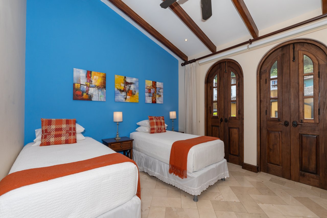 36 Plaza Carlota | Elegant Rooftop Flat with Ocean & Mountain Views in Downtown Las Catalinas