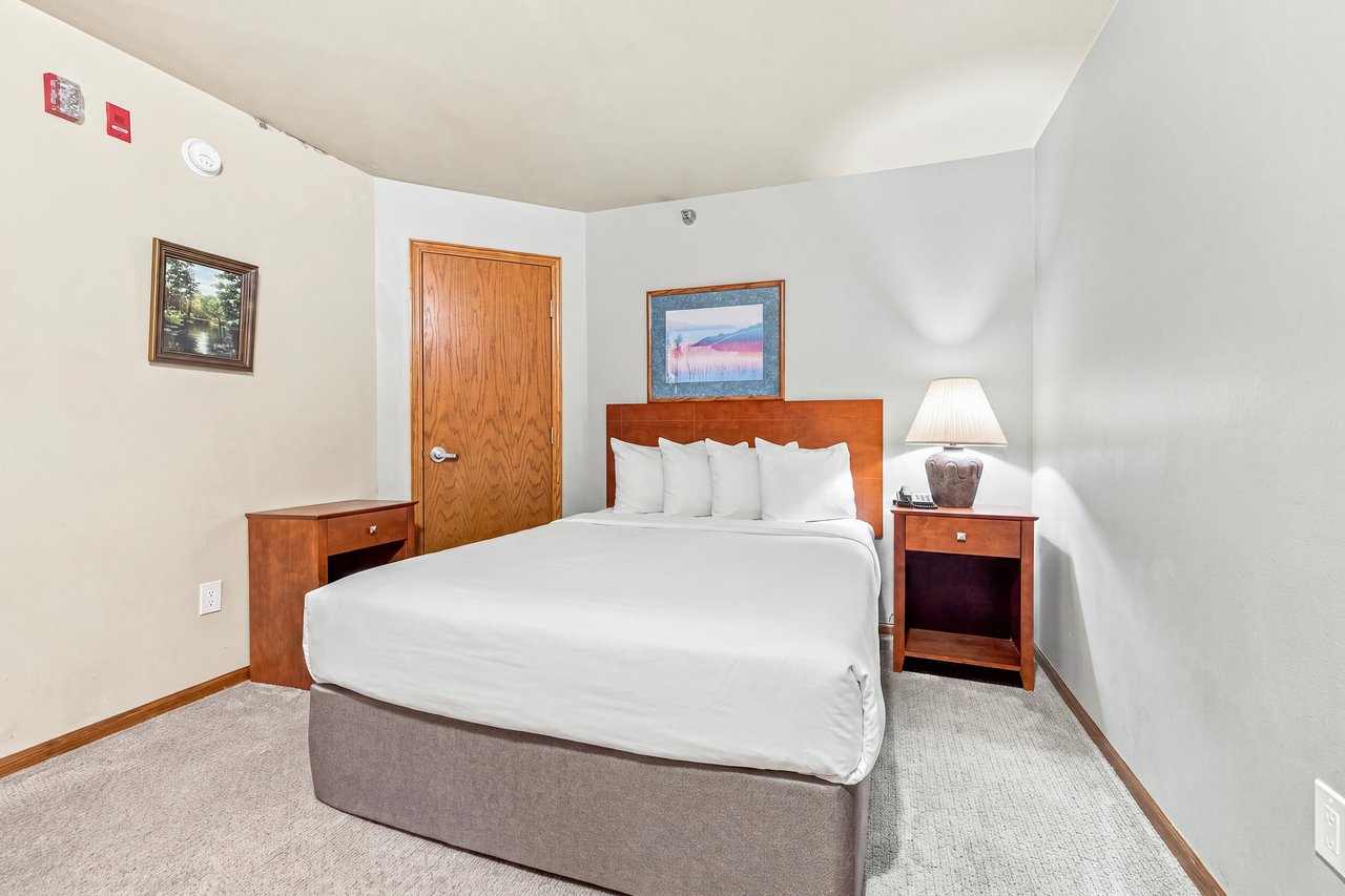 111 Center St. Unit 235 