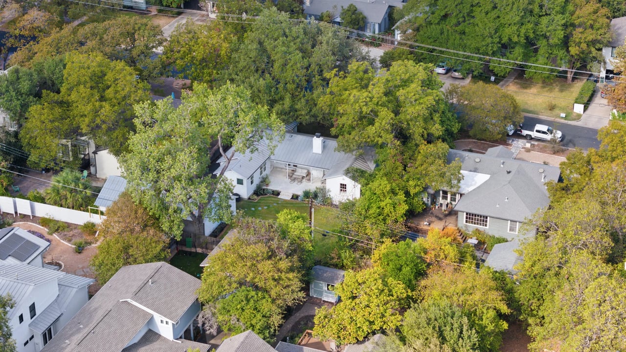2407 Bowman Ave