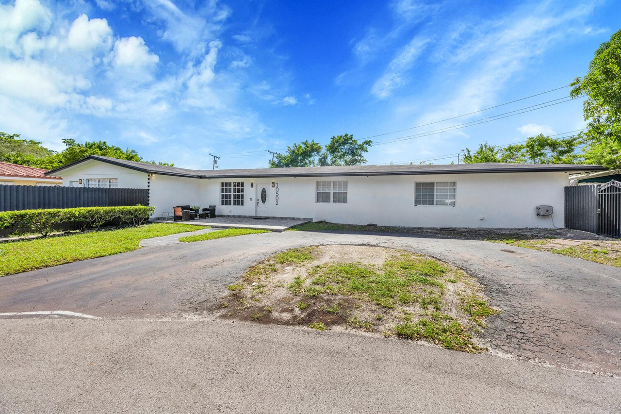 Calling All Investors - Pinecrest Duplex For Sale