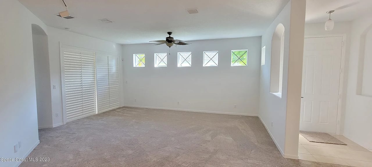 425 N Tangerine Sq SW