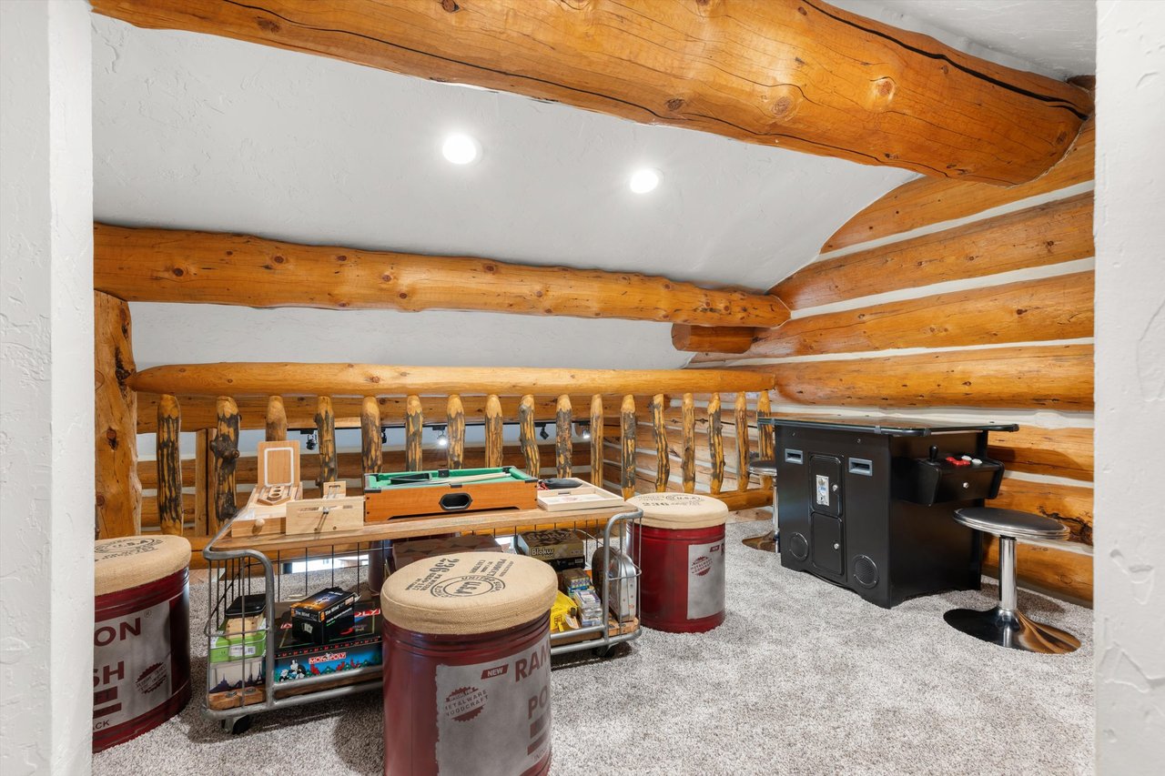 2134 Lower River