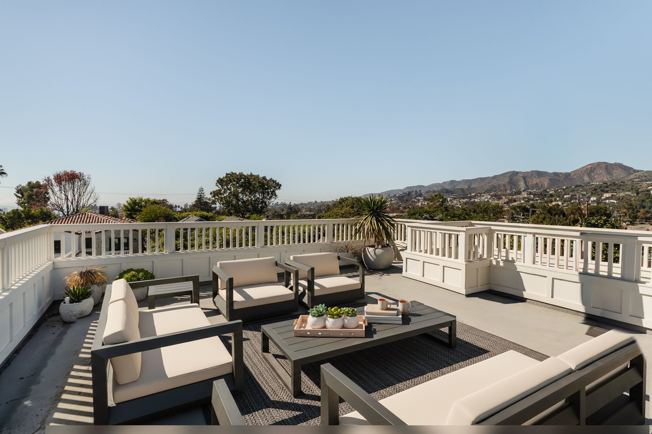 16045 Northfield St, Pacific Palisades 