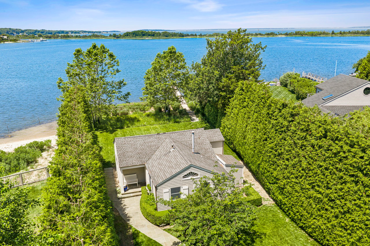 188 Redwood Road