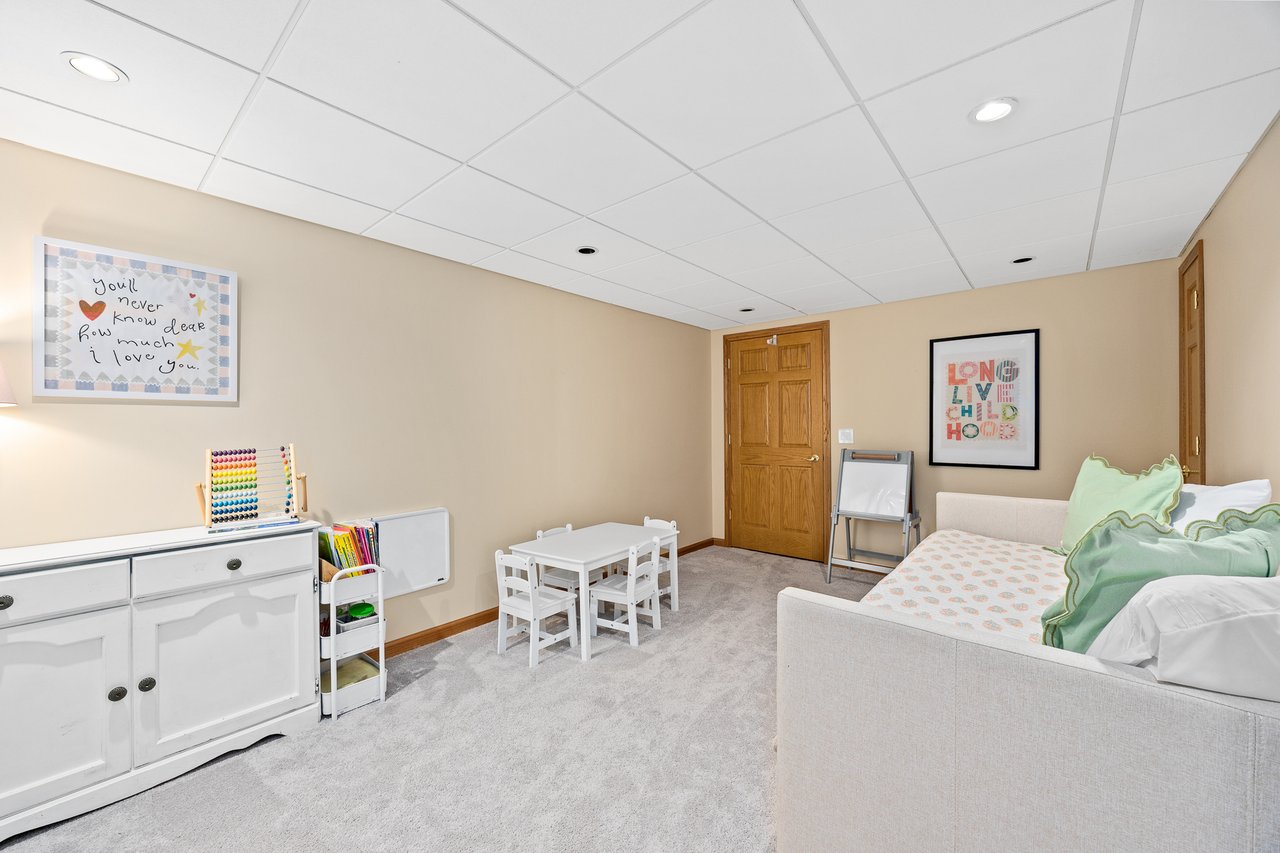 6208 Osage Ave, Downers Grove