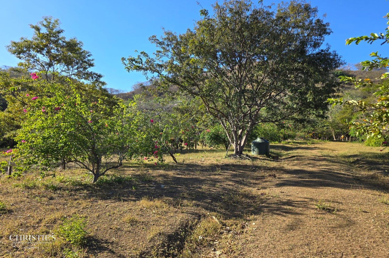Private Estate Close to the Coast - Rancho Las Melinas