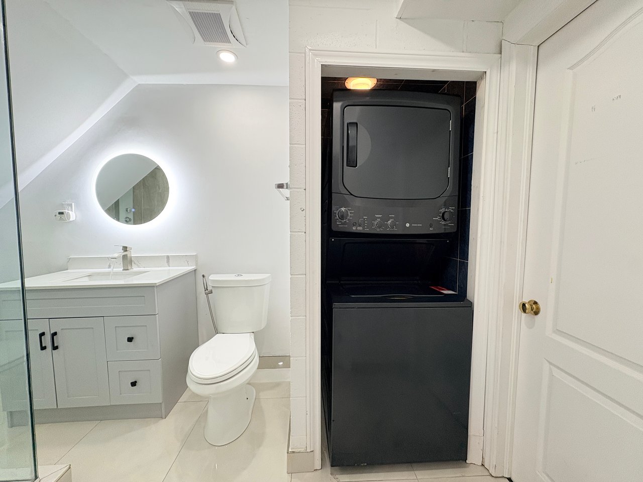 8 RAVENCLIFF Crescent Unit: BSMT