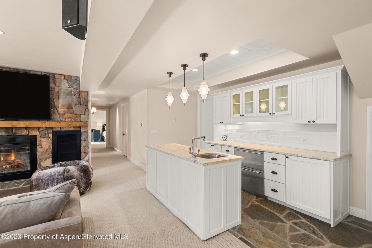 1044 Horse Ranch Drive
