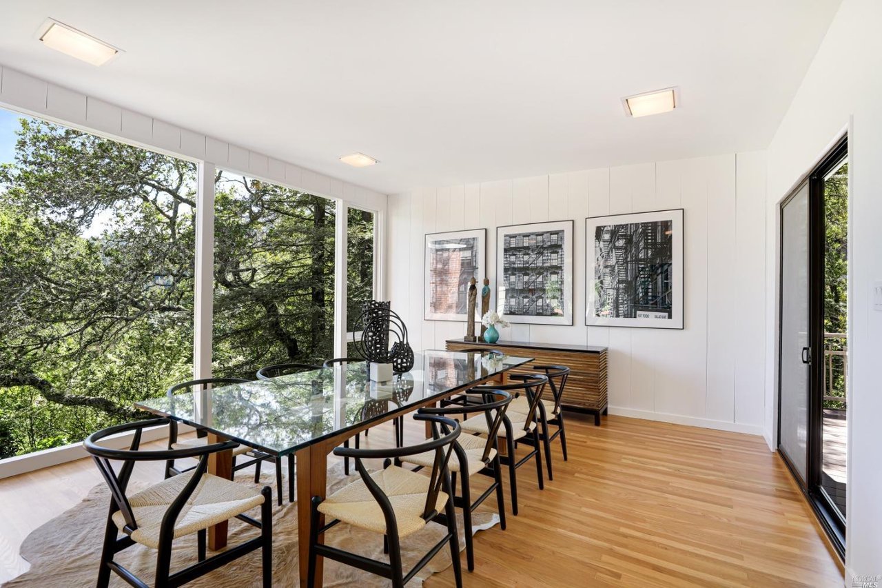 4 Spring Rd