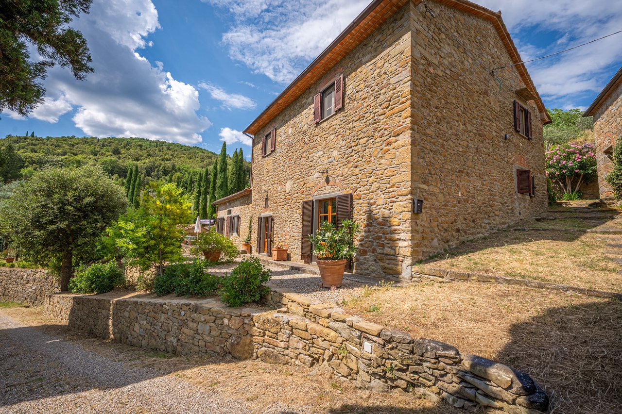 CASALE DELLA VALLATA