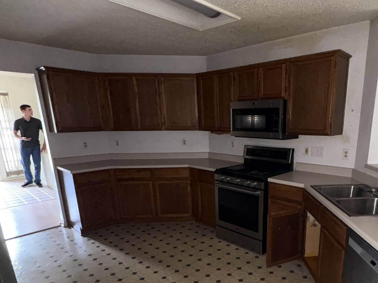 Looking Past the Before—The Bones and Vision of 709 Elder Way