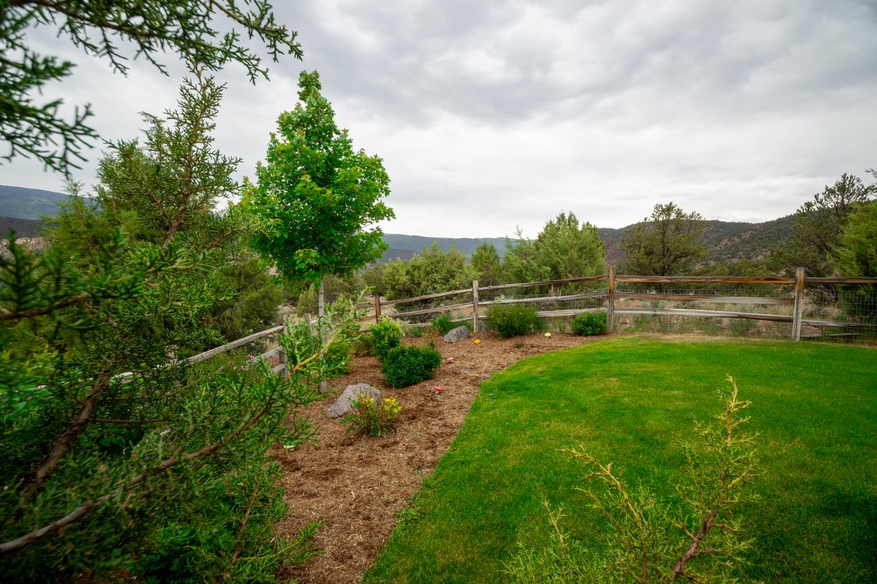 Pristine and Bright Four-Season Colorado Home