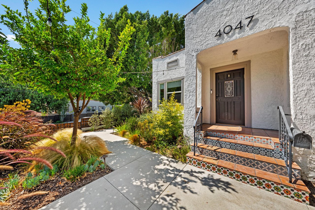 4047 Camero Ave