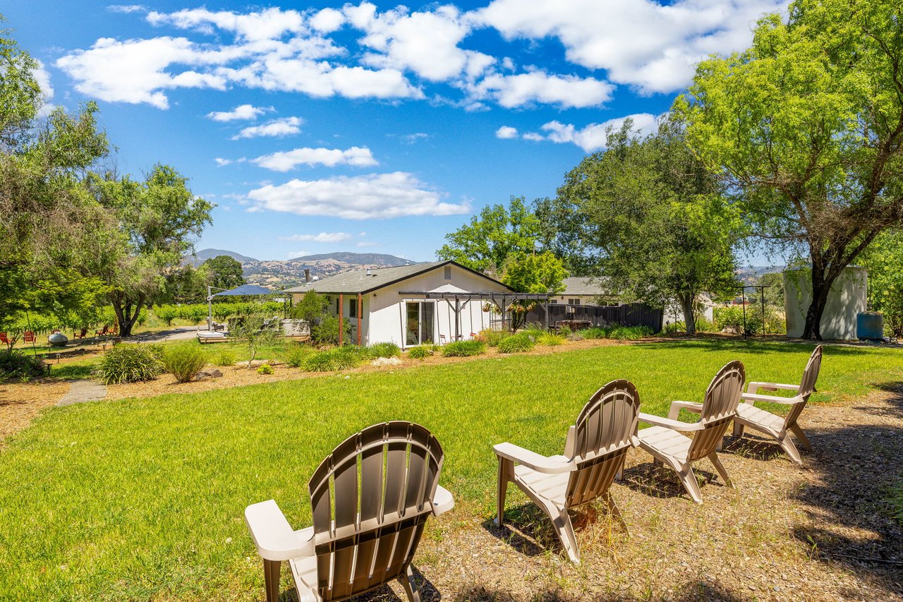 725 Lytton Station