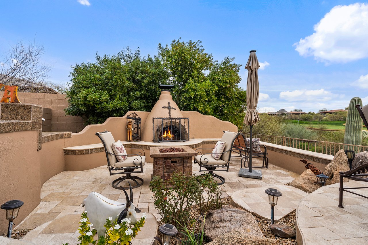 9657 E PEREGRINE Place