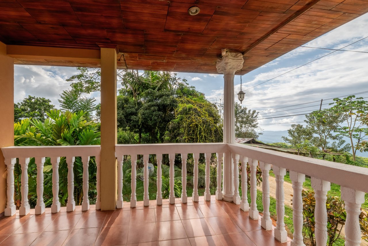 Fully Furnished 3-Bedroom Home in Tinamastes | 0.4 Acres