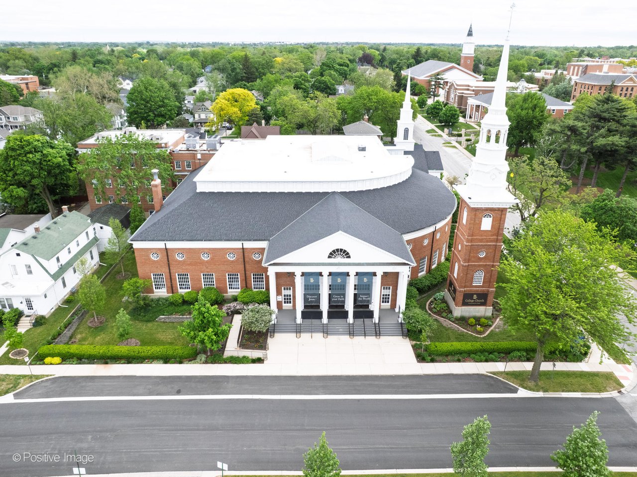 Living in Wheaton IL – What Move-Up Buyers Need to Know in 2026