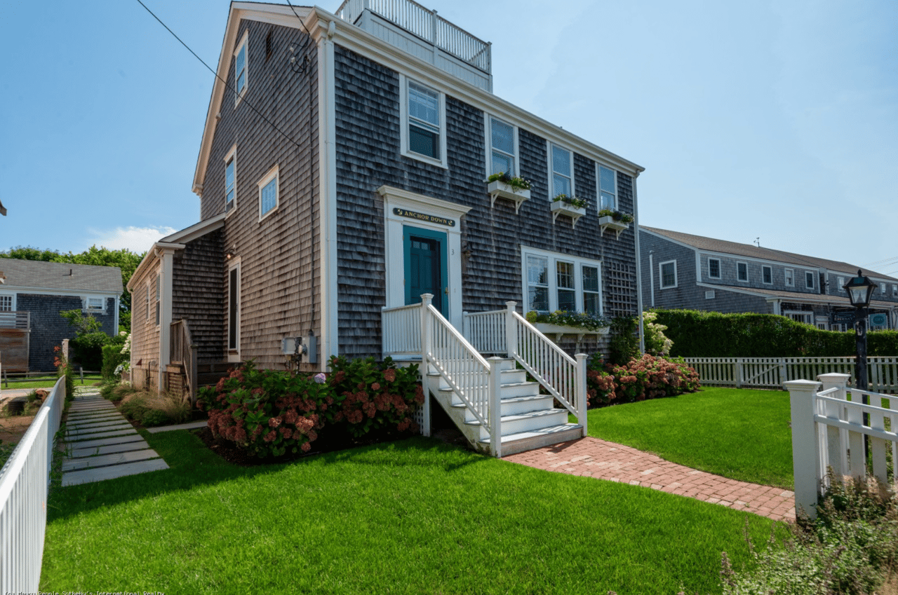 3 North Beach Street