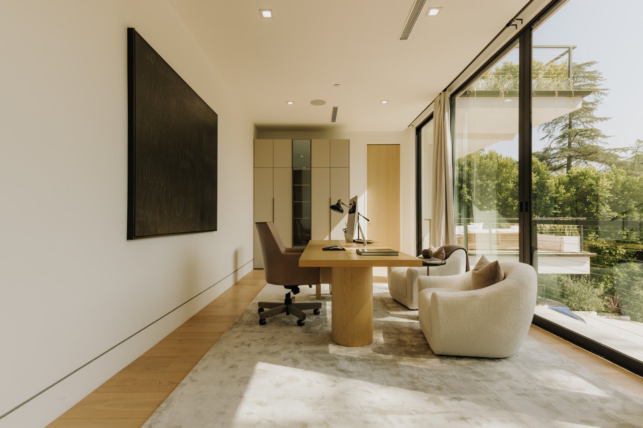 260 S Canyon View Dr