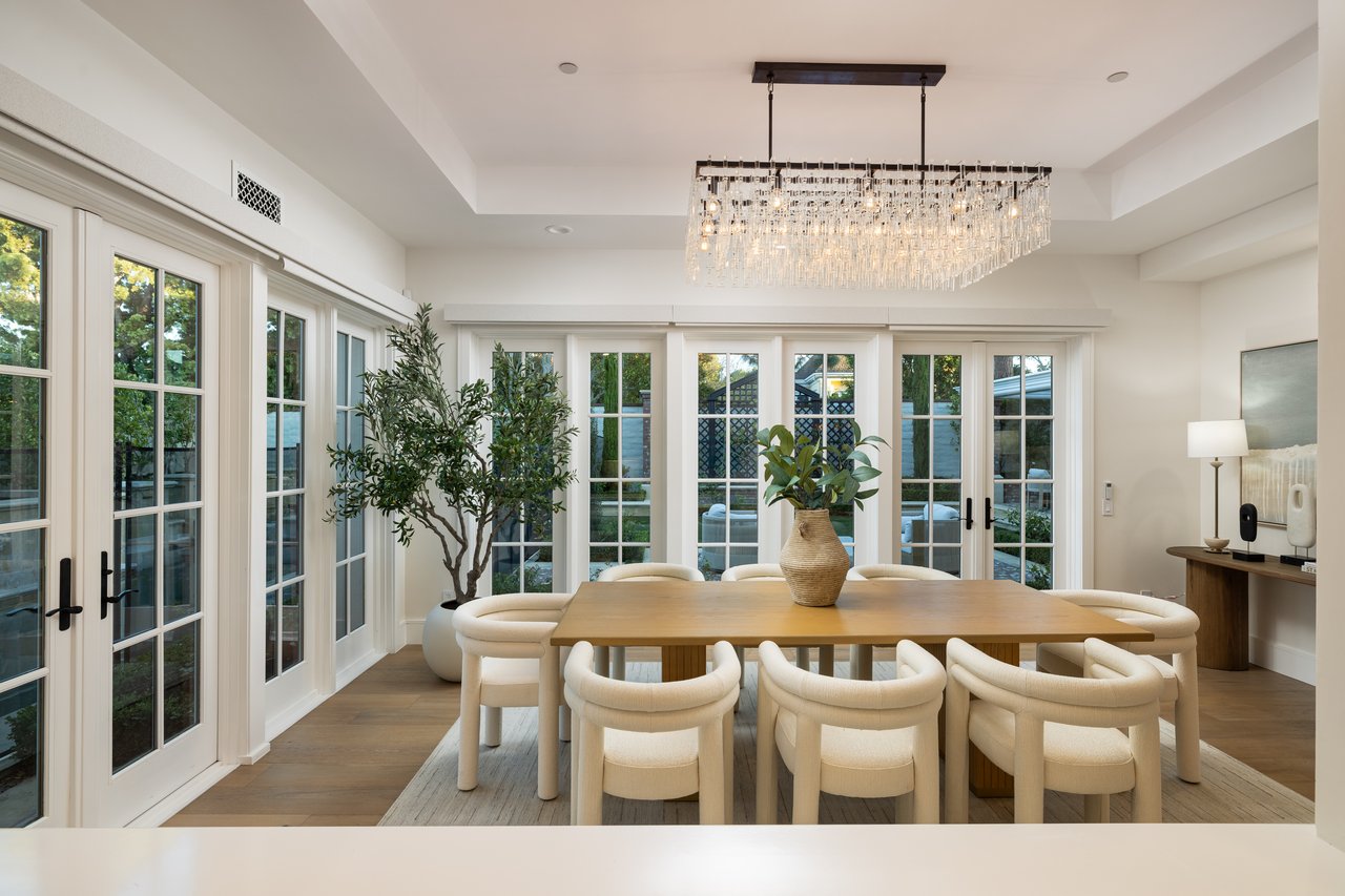 8 Gleneagles Drive