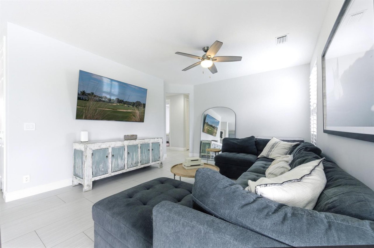 573 Cocoplum Drive, E