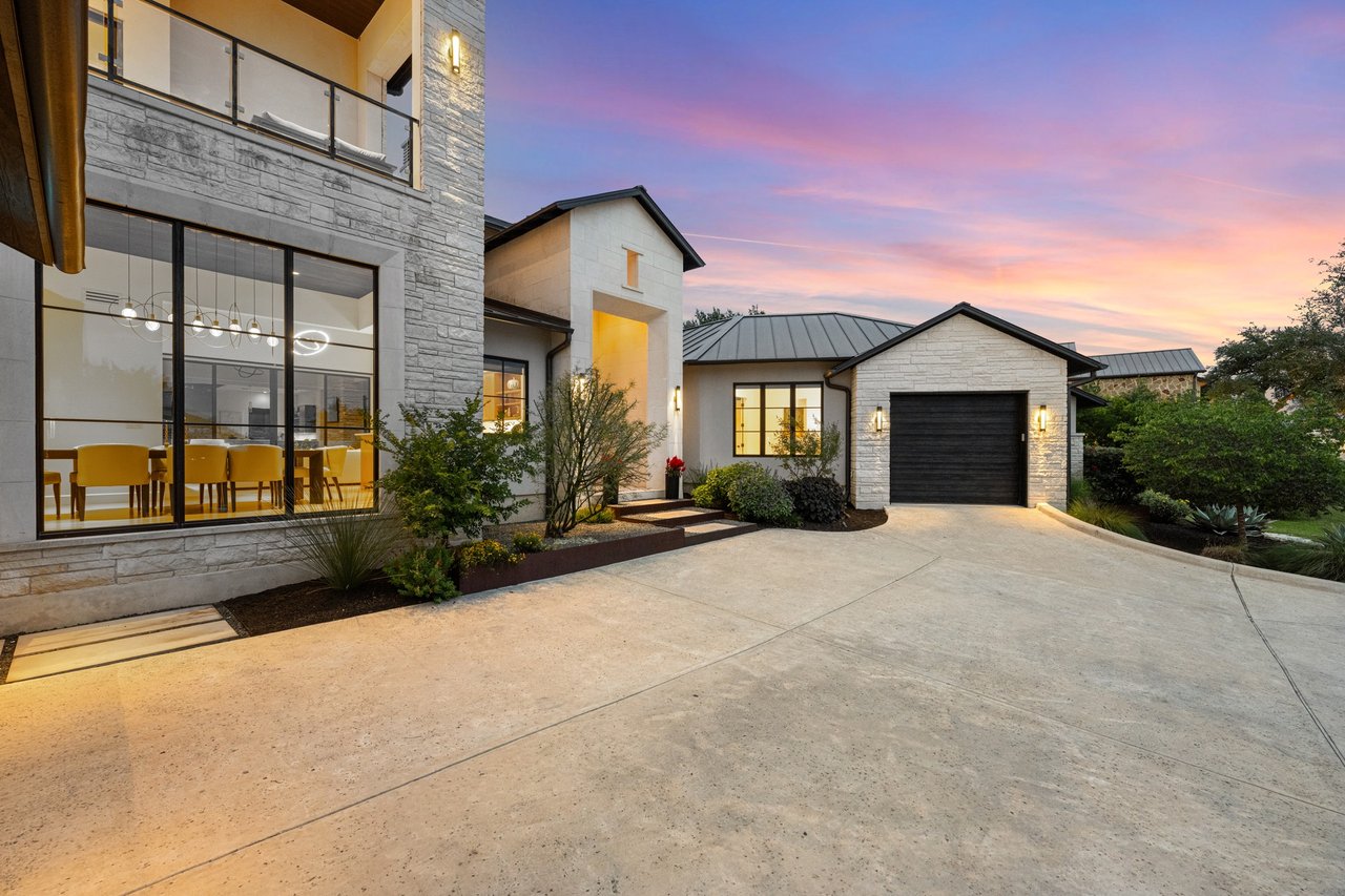 One of a Kind Custom in River Place